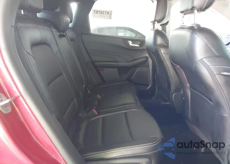 2022 Ford Escape Sel z USA, uszkodzony, nr VIN 1FMCU0H67NUA82153